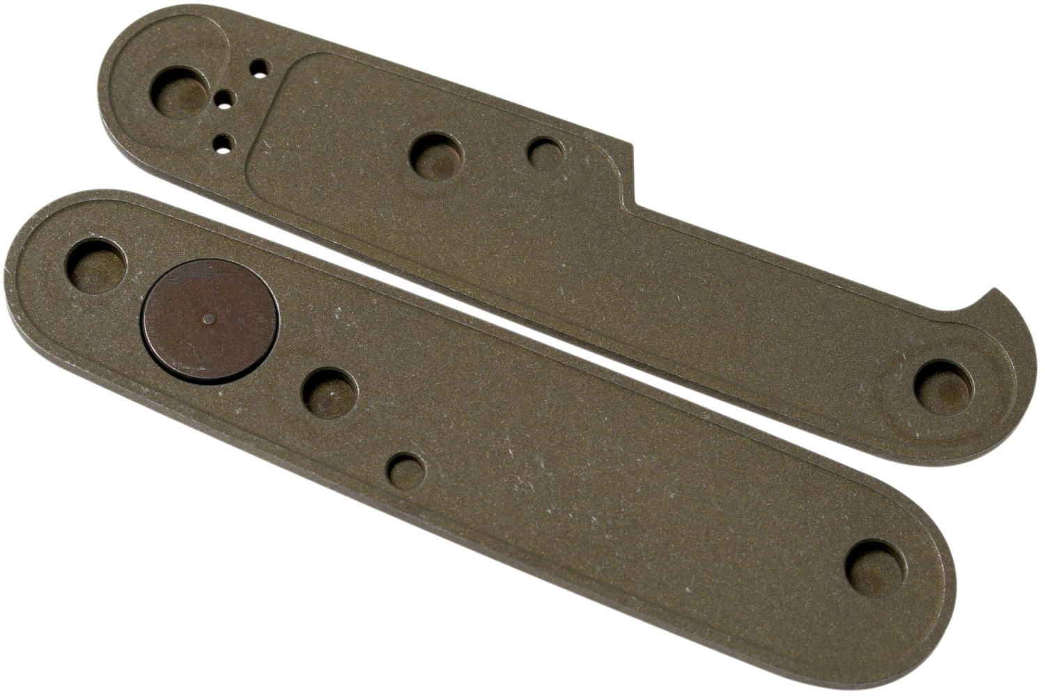 Daily Customs 91.3 Golfball BS Pattern, Rusty Titanium P10012443 Cachas Victorinox 4 Daily Customs 91.3 Golfball BS Pattern, Rusty Titanium P10012443 Cachas Victorinox - Imagen 2