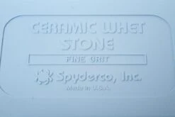 Spyderco 302 Piedra De Afilar De Bolsillo Cerámica Fino , 302F -Tienda Fissler SP302F 03 spyderco keramische slijpsteen fijn sp302f d3