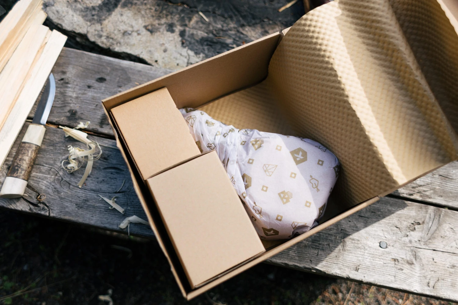 Knivesandtools Enamel Set E-SET-01, Tazas 8 Cm, 10 Cm Y Cacerola 14 Cm 9 Knivesandtools Enamel Set E-SET-01, Tazas 8 Cm, 10 Cm Y Cacerola 14 Cm - Imagen 7